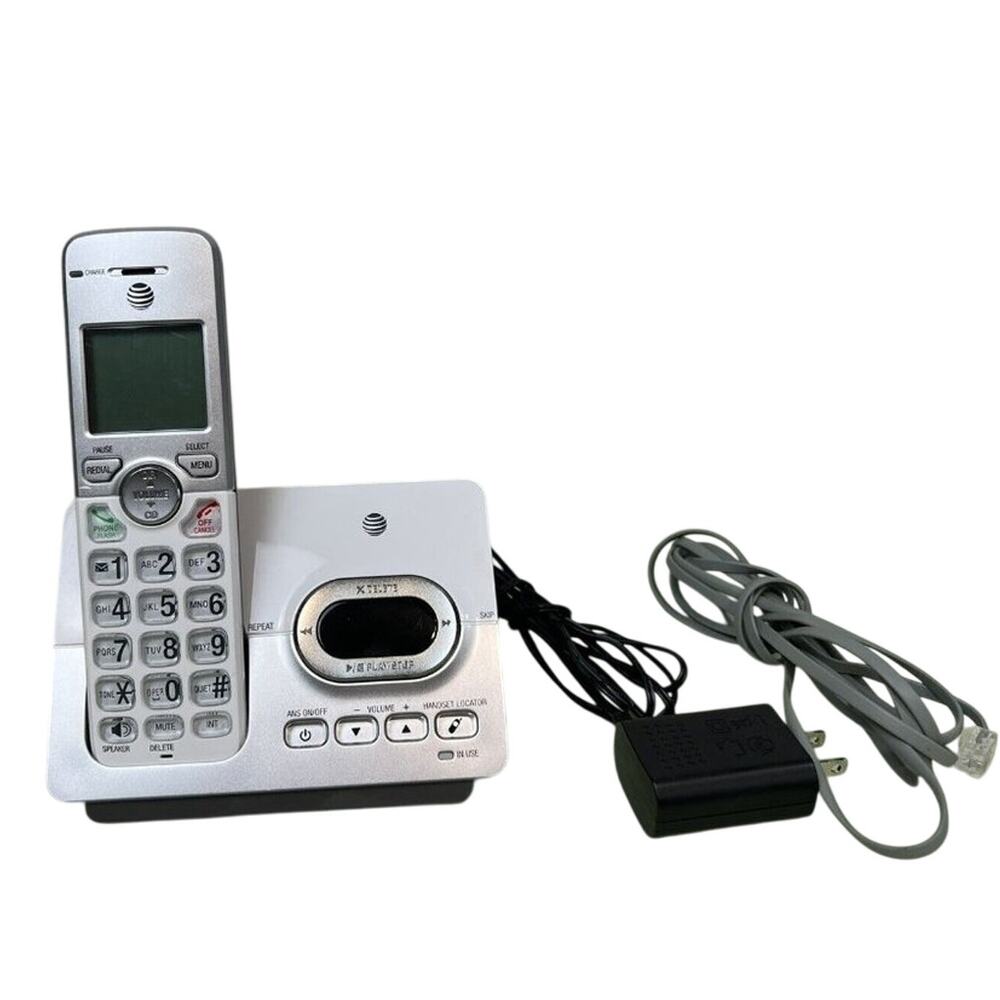 AT&T EL52103 Digital Answering Machine Cordless Phone System - Pre-Owned